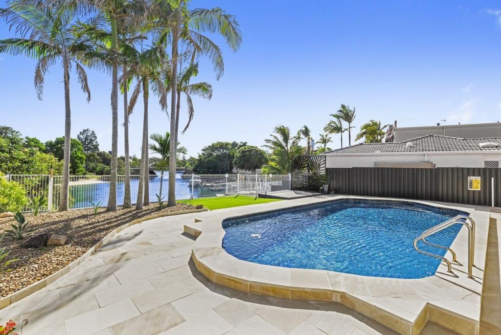 15 RAPALLO AVE, SURFERS PARADISE, QLD 4217
