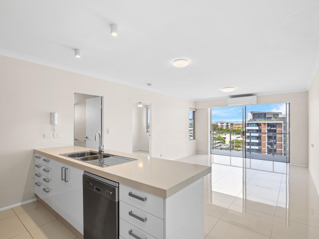 701/8 Norman St, Southport, QLD 4215