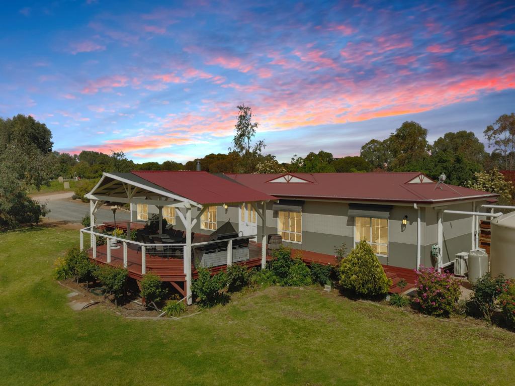 25 LAW RD, HOLDER, SA 5330