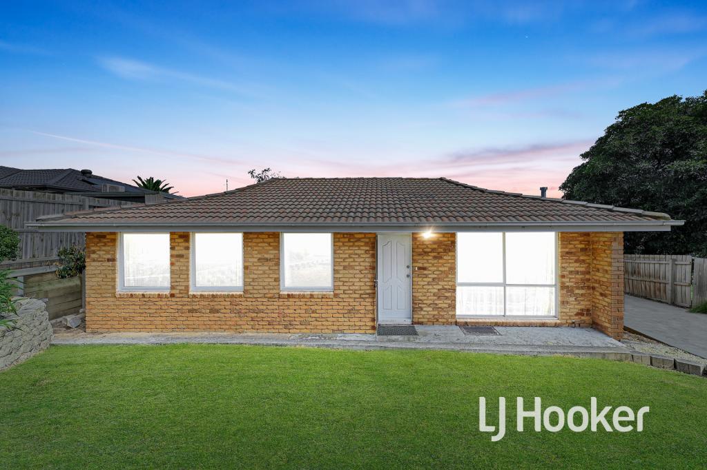 65 Oaktree Dr, Hampton Park, VIC 3976