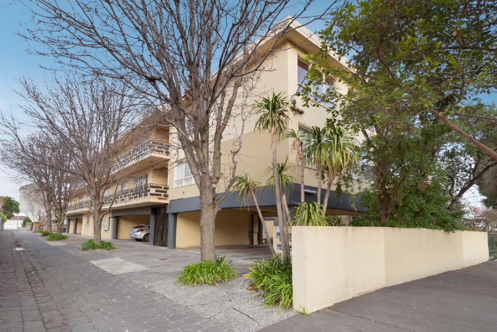 13/241 Stawell St, Burnley, VIC 3121