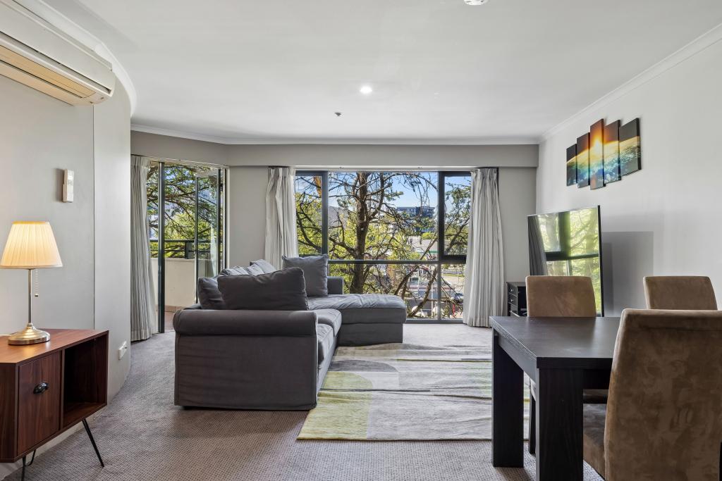 304/74 NORTHBOURNE AVE, BRADDON, ACT 2612