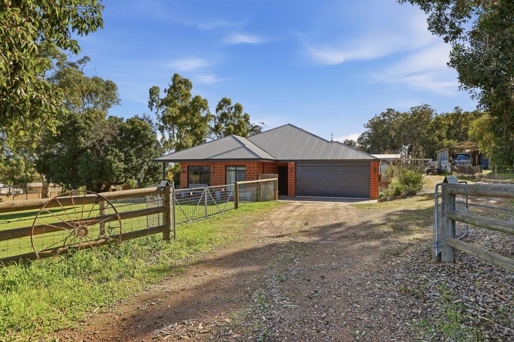 144 Clifton Rd, Yarloop, WA 6218