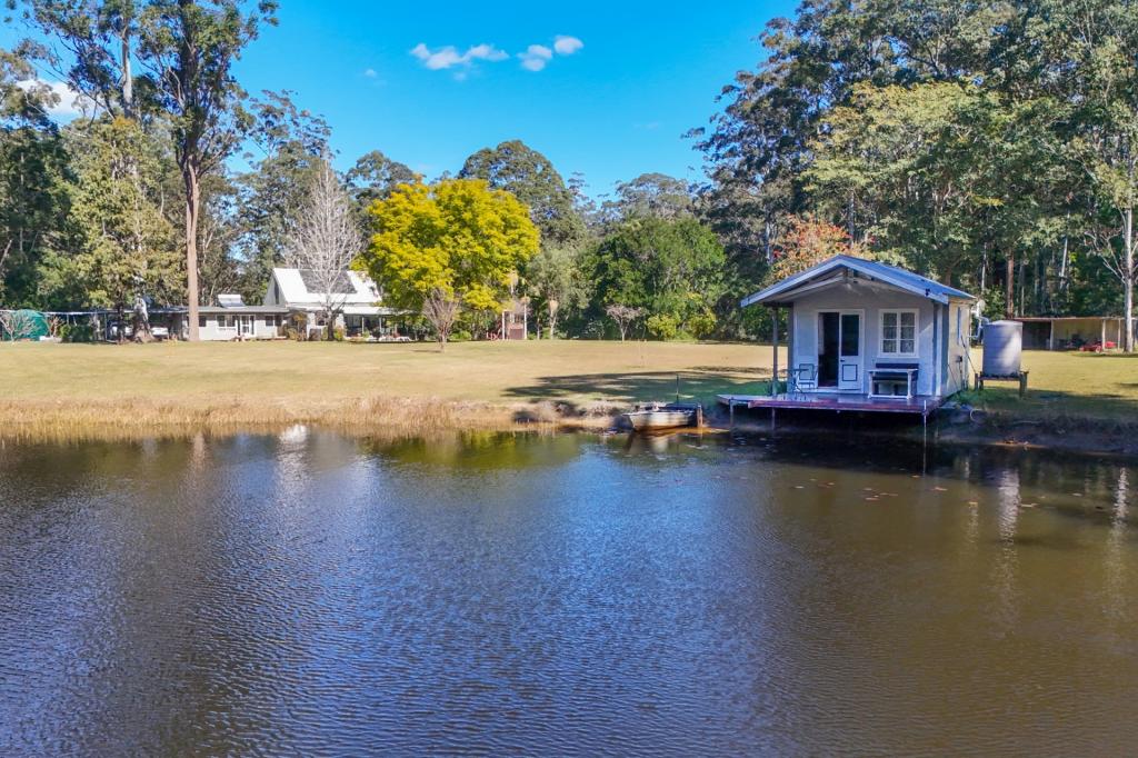 704 Smiths Creek Rd, Kundabung, NSW 2441