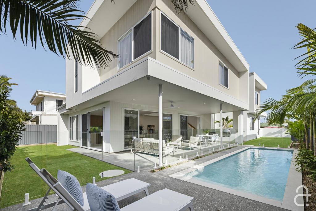 7 Karumba St, Warana, QLD 4575