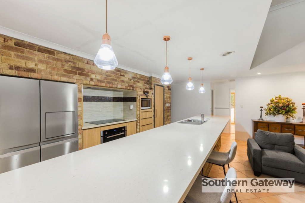 7 Farrier Ct, Wellard, WA 6170