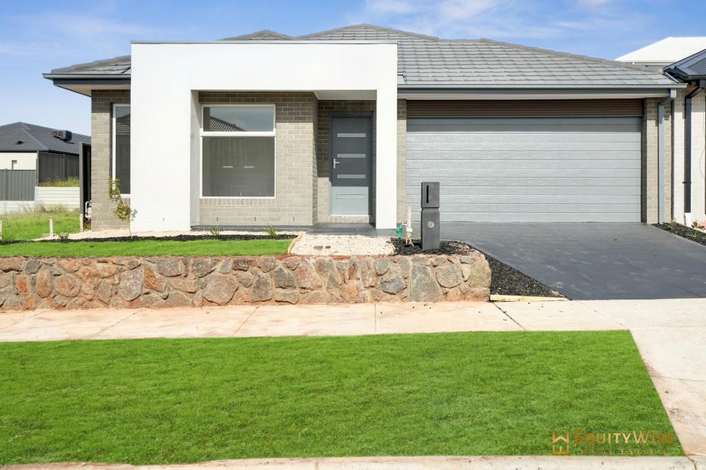 33 TEKAPO ST, TRUGANINA, VIC 3029