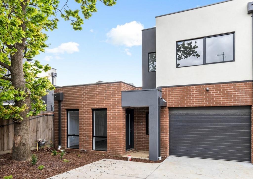 27 BAWAR PL, HALLAM, VIC 3803