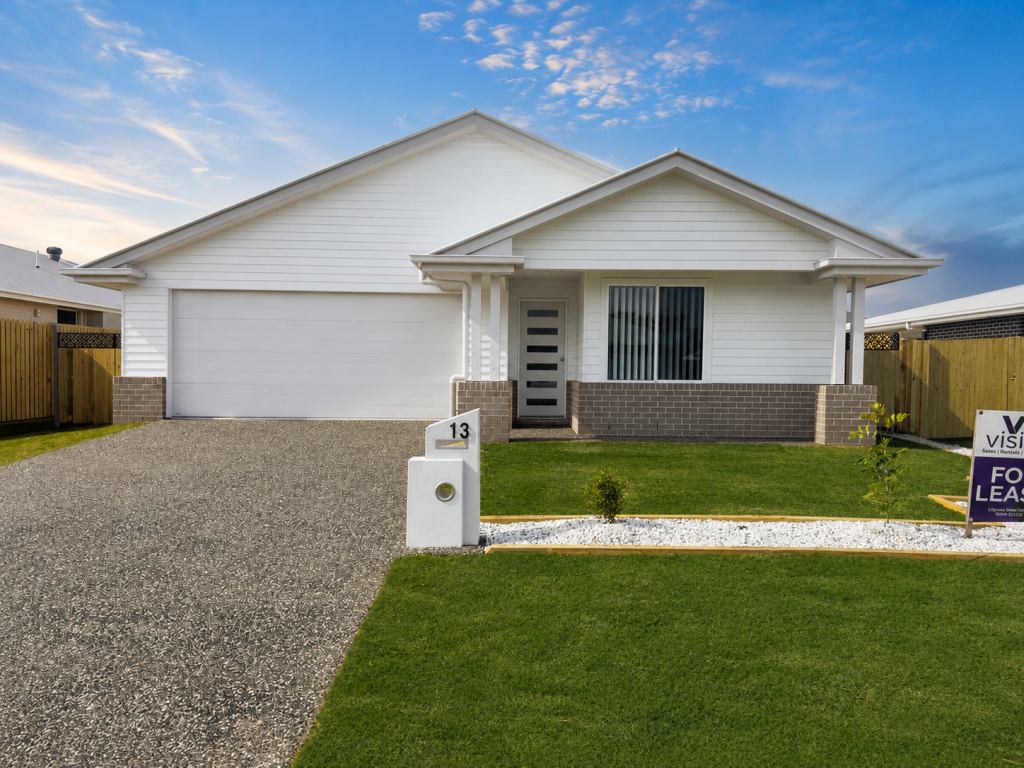 13 Hazelwood St, Wondunna, QLD 4655