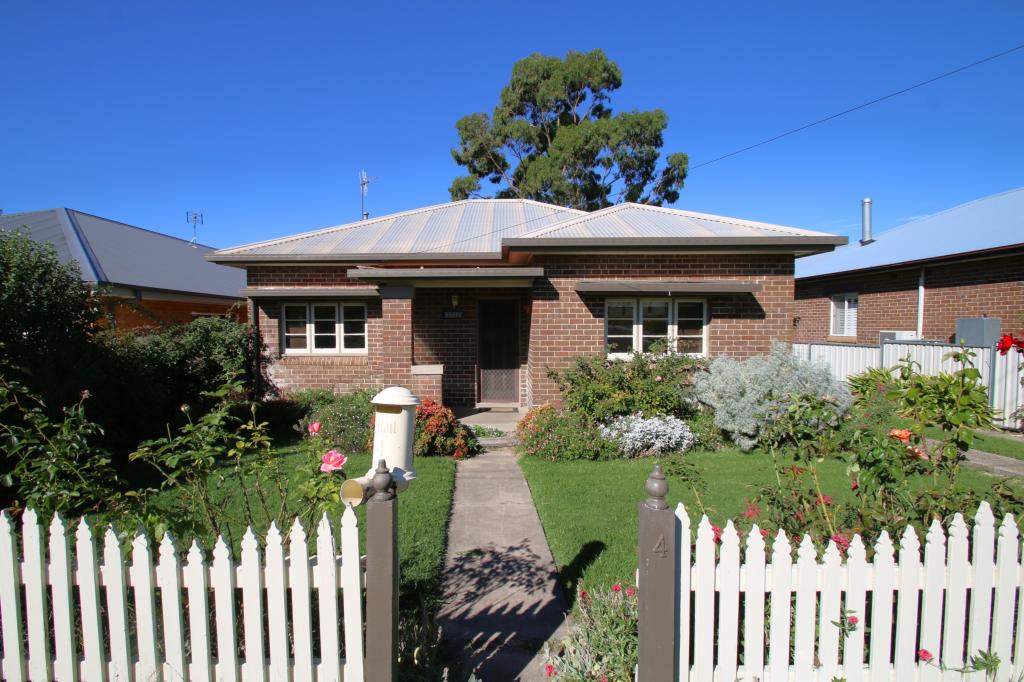 4 Curran St, Orange, NSW 2800