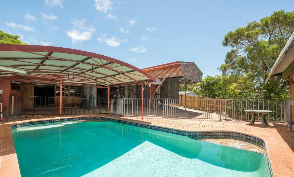 157 Melville Tce, Manly, QLD 4179