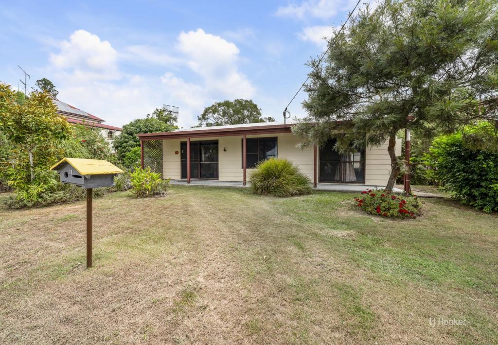 11 Mangerton St, Toogoolawah, QLD 4313