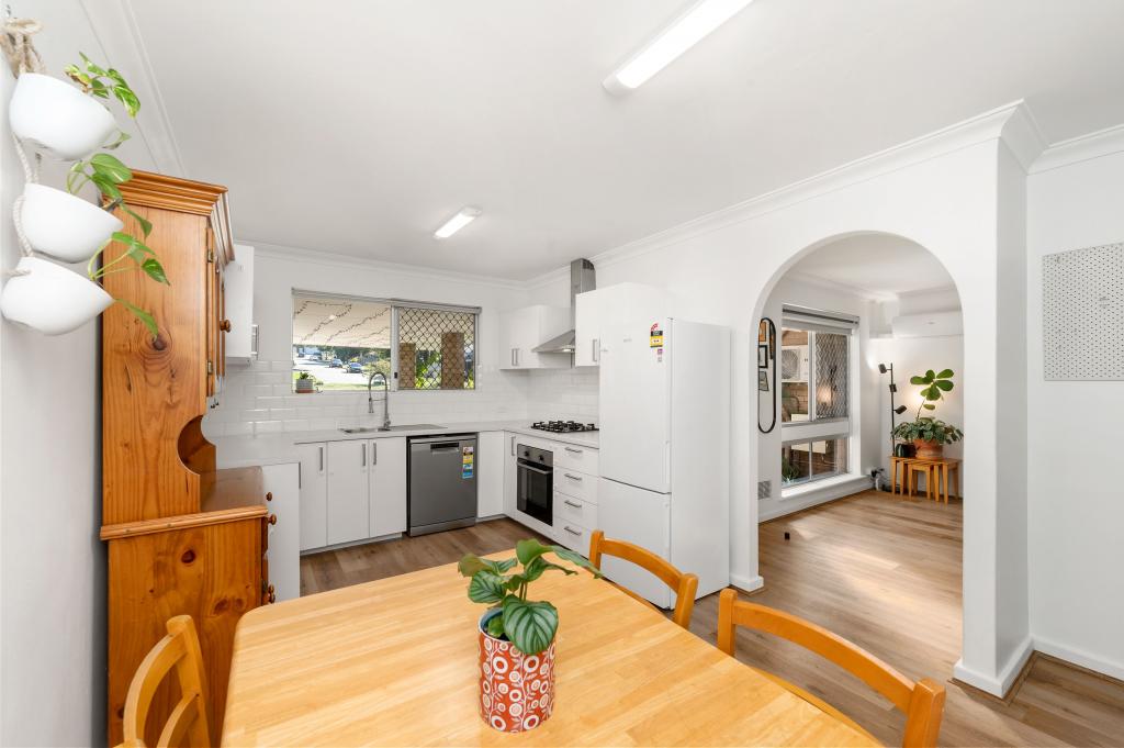 2/120 Gilbertson Rd, Kardinya, WA 6163