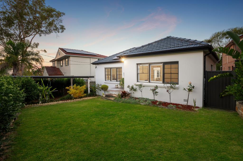 13 Lister Ave, Seaforth, NSW 2092