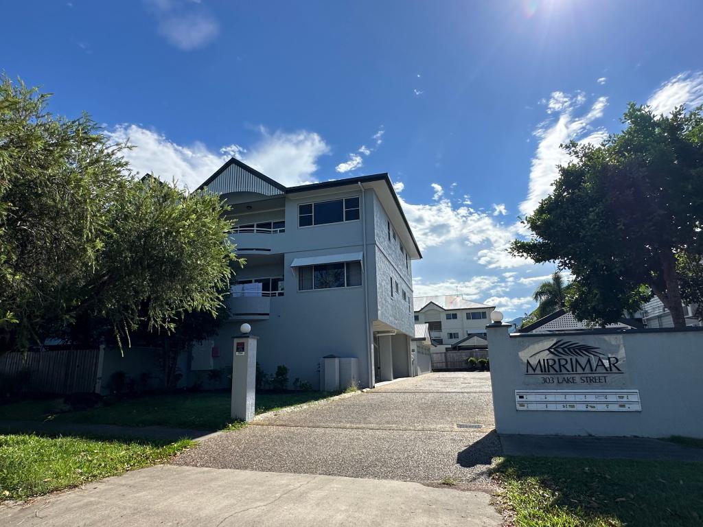 1/303 LAKE ST, CAIRNS NORTH, QLD 4870