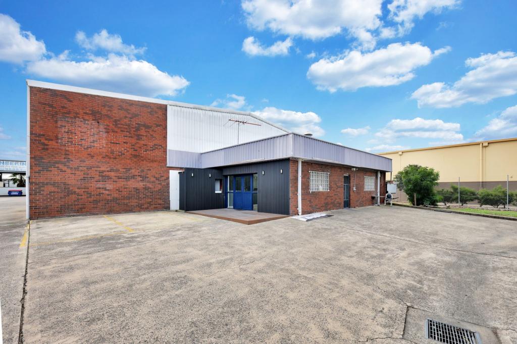 1/13 Kerr Rd, Ingleburn, NSW 2565
