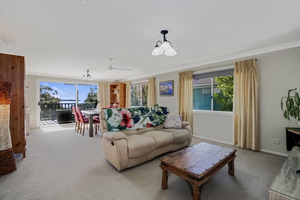 56 Coondooroopa Dr, Macleay Island, QLD 4184