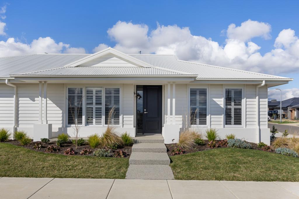 22 Overall St, Lucas, VIC 3350