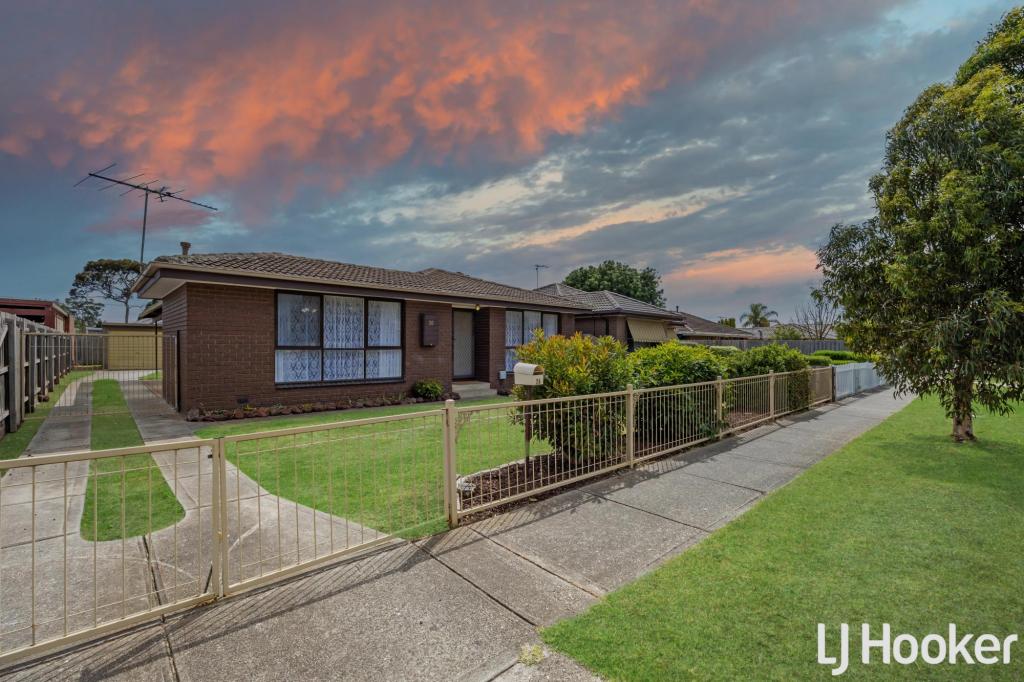 26 Risson St, Melton South, VIC 3338