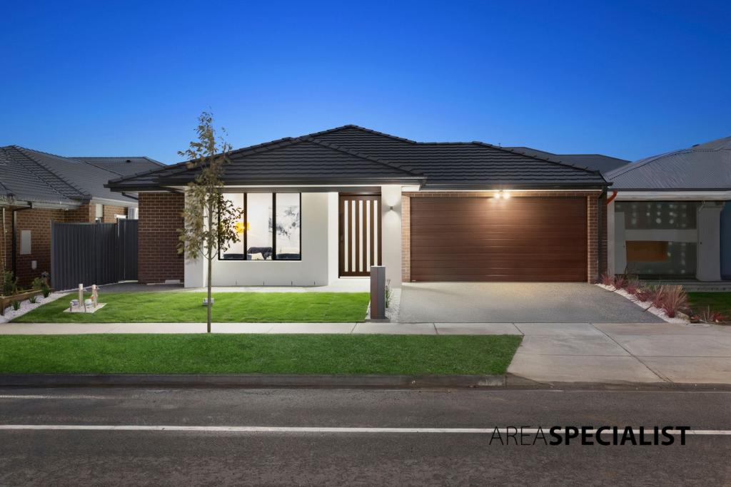 12 Mettle St, Clyde North, VIC 3978