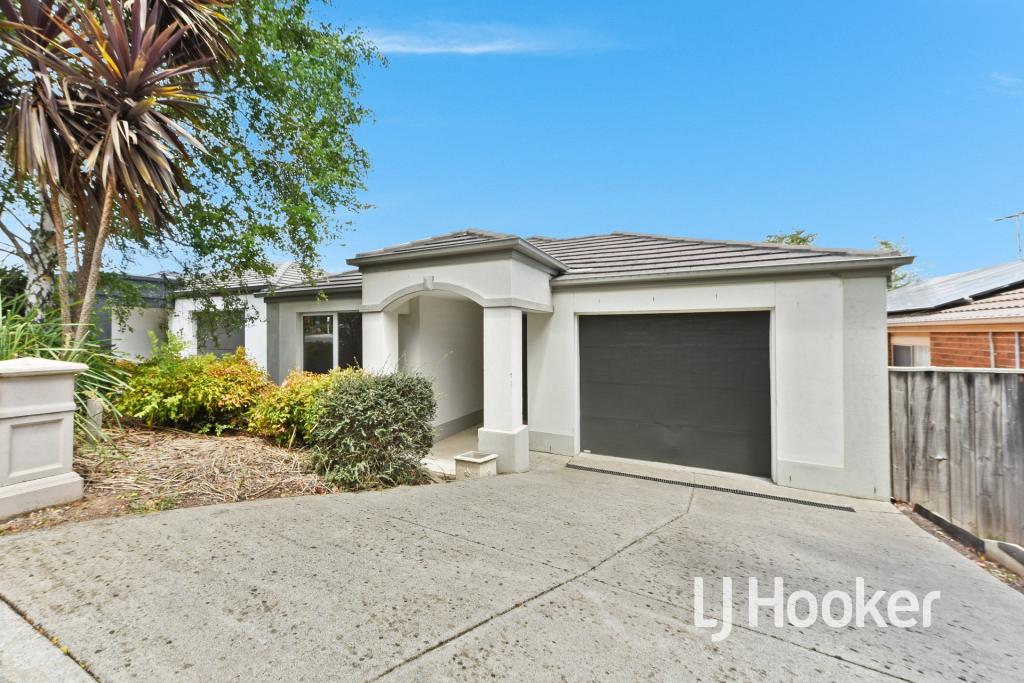 20 Kimberley Gr, Pakenham, VIC 3810