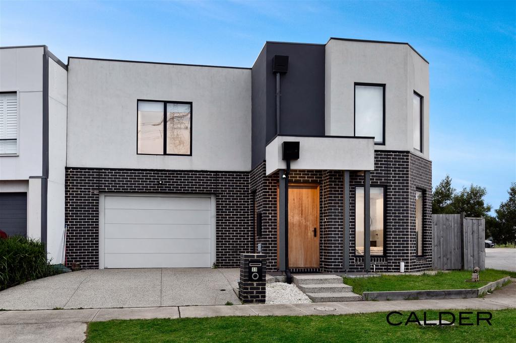11 BASTEN AVE, DEANSIDE, VIC 3336