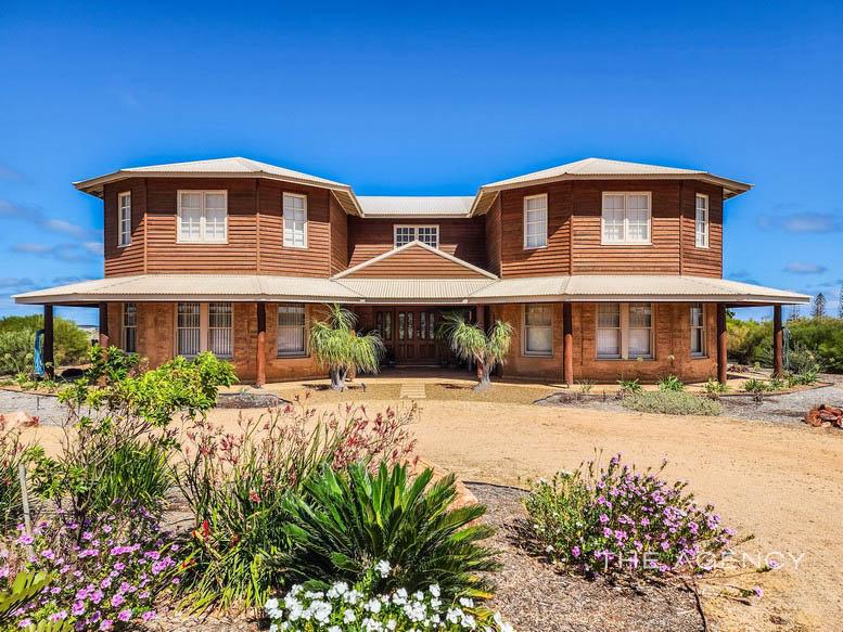 30 Bridgeman Rd, Kalbarri, WA 6536