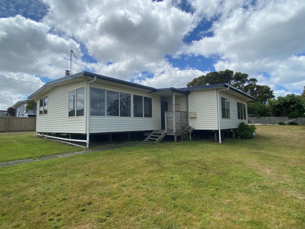 14 Blackwood St, Grassy, TAS 7256