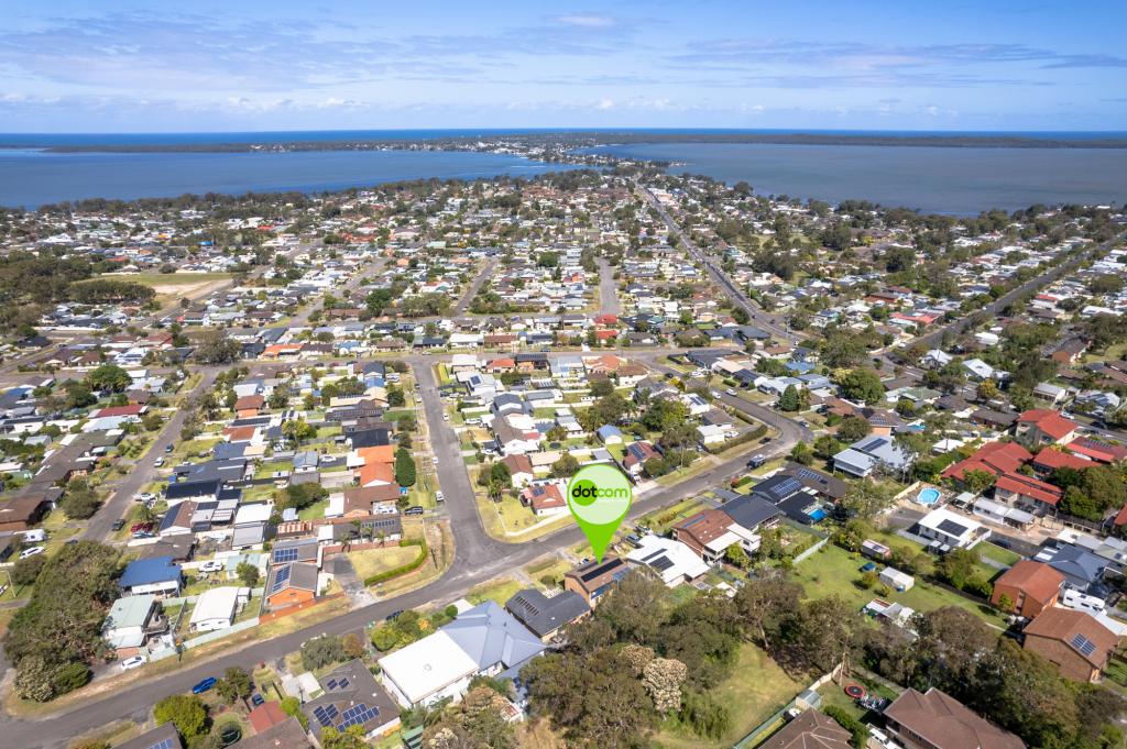 32 Middlesex Ave, Gorokan, NSW 2263