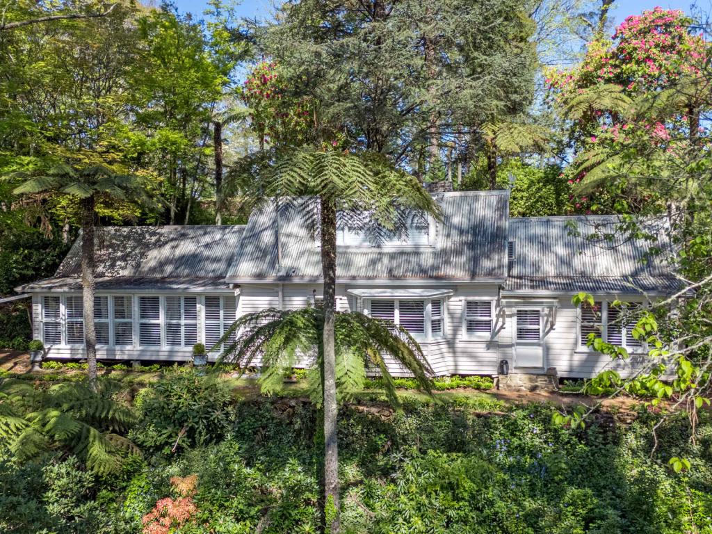 17-21 Wynnes Rocks Rd, Mount Wilson, NSW 2786