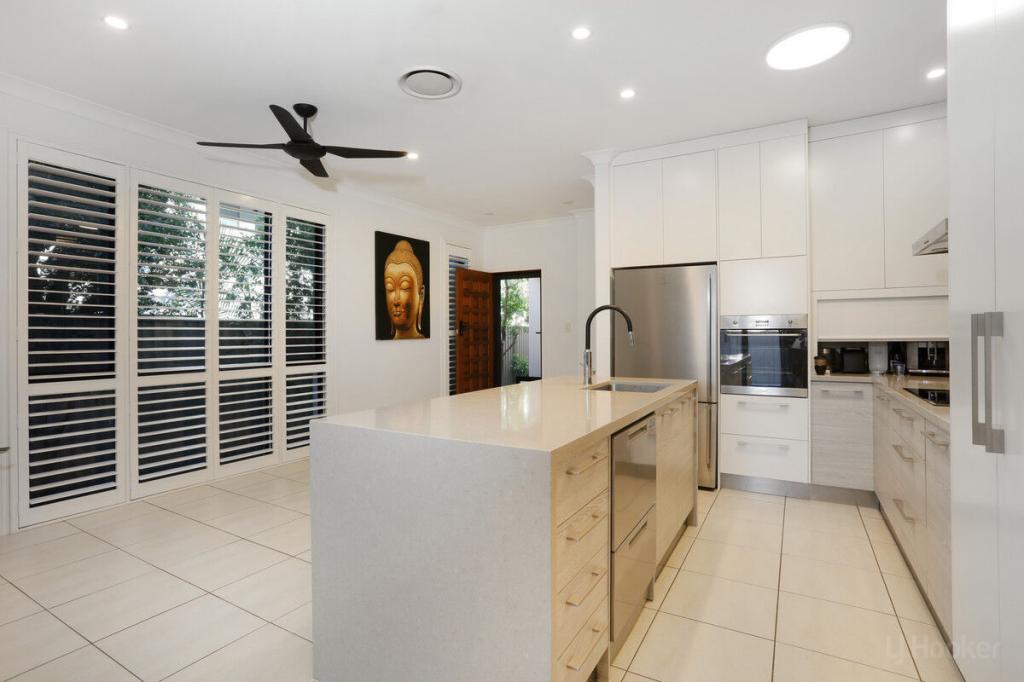 1/20 Killowill Ave, Paradise Point, QLD 4216