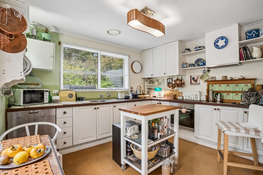 760 Mount Macedon Rd, Mount Macedon, VIC 3441