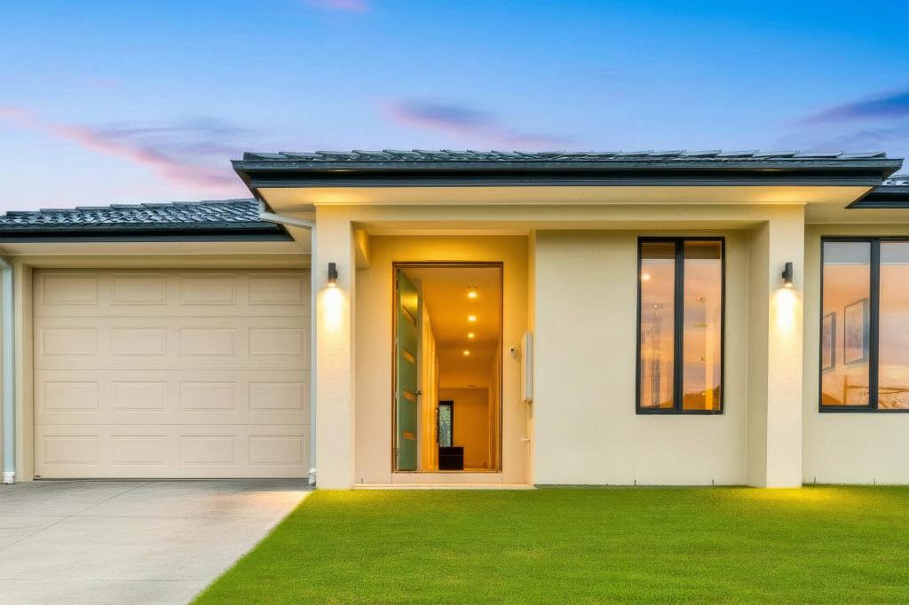 91 CLEMENTINE BVD, TARNEIT, VIC 3029