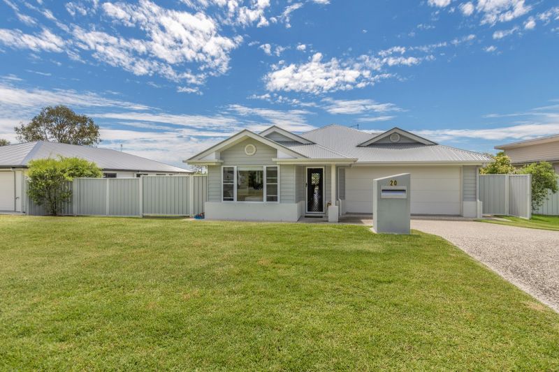 20 Panda St, Southside, QLD 4570