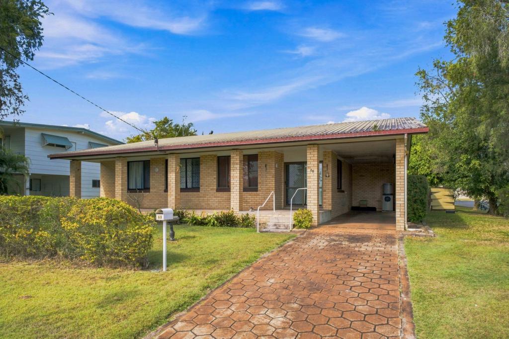 68 Hammond St, Urangan, QLD 4655