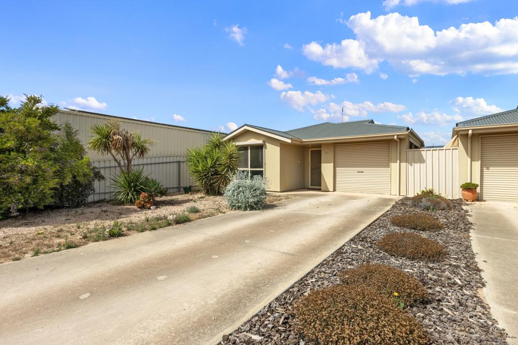 12a Fuss St, Moonta Bay, SA 5558