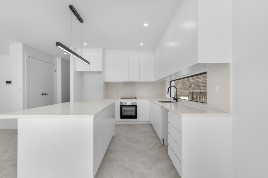 4A HOPMAN ST, GREYSTANES, NSW 2145