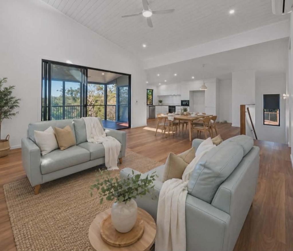 22 Timothy St, Macleay Island, QLD 4184
