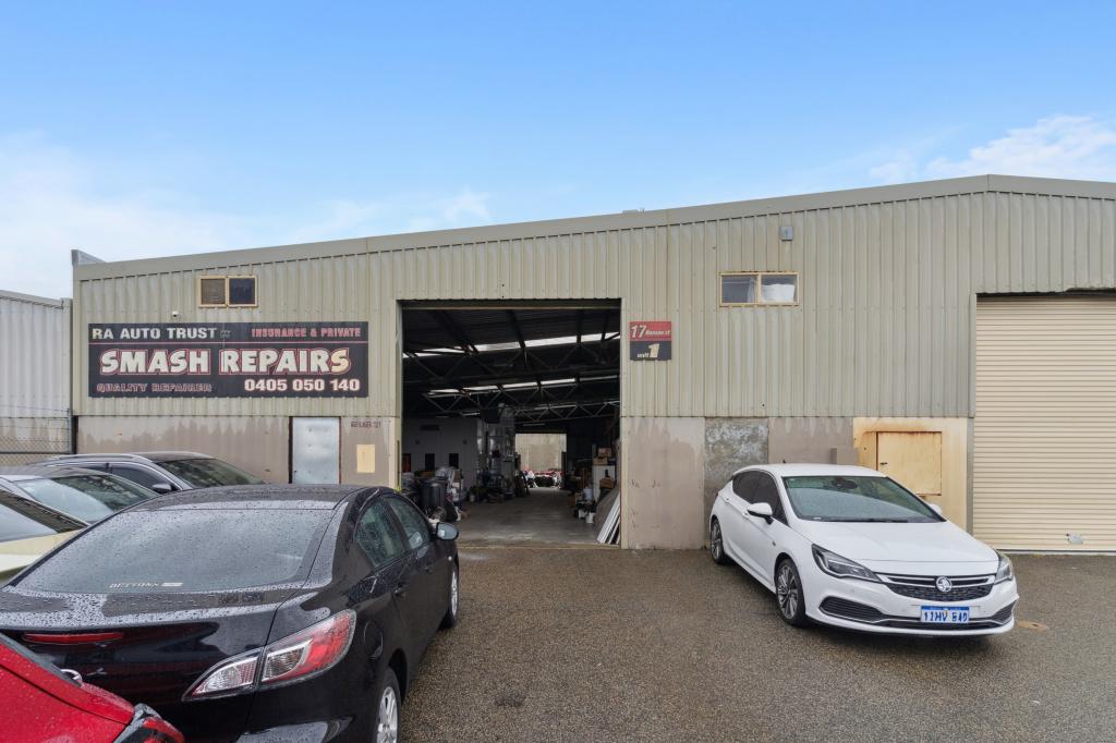 1/17 HANSON ST, MADDINGTON, WA 6109