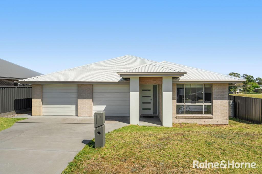 11 Loquat St, Lochinvar, NSW 2321