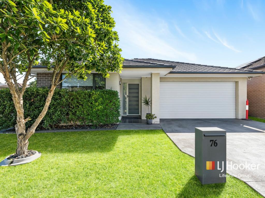 76 BELMONT AVE, SPRING FARM, NSW 2570