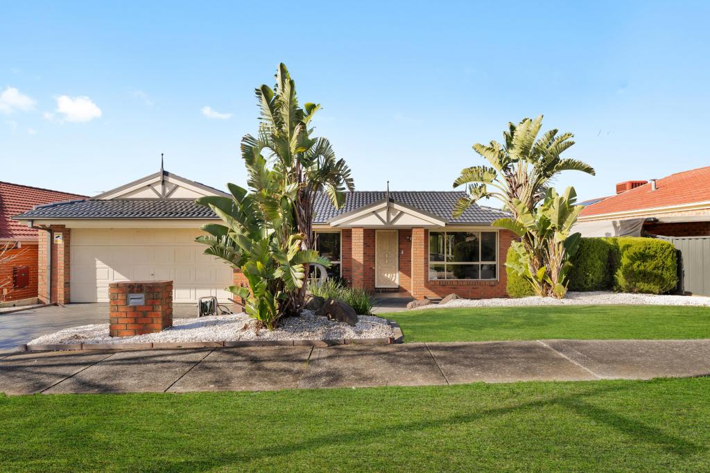 25 LAWSON WAY, ENDEAVOUR HILLS, VIC 3802