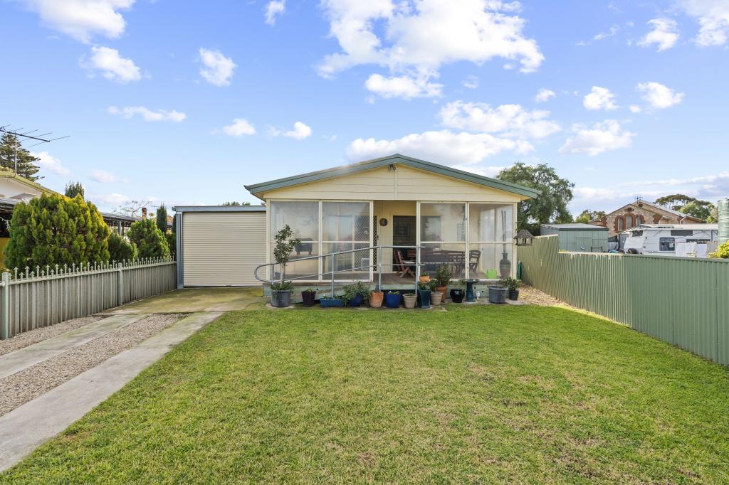 12 Drake Cres, Port Wakefield, SA 5550