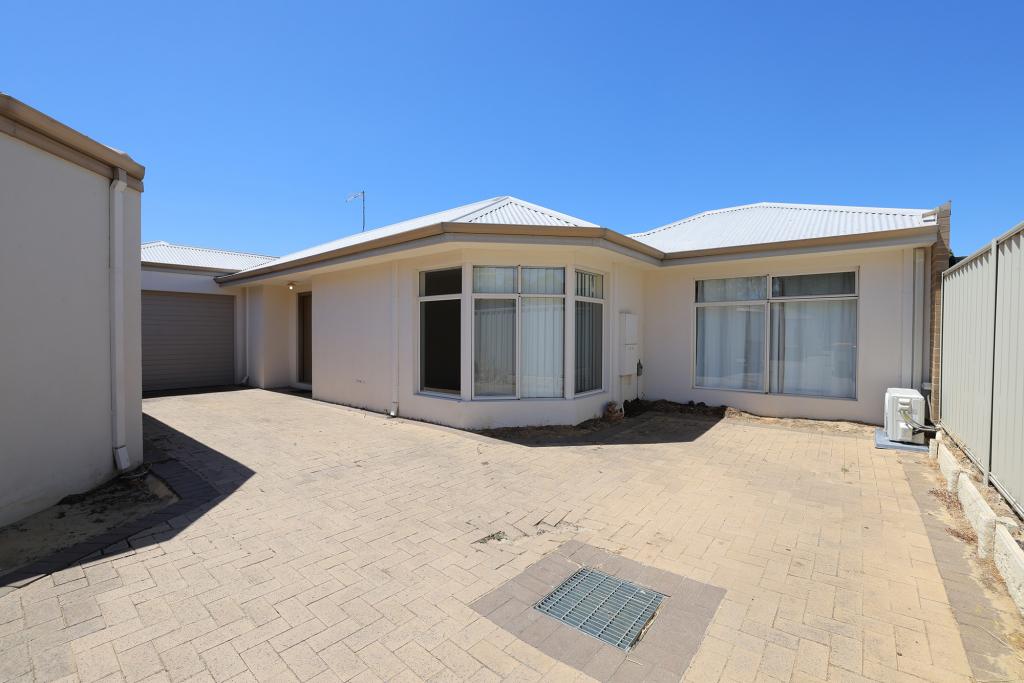 4/156 Streich Ave, Kelmscott, WA 6111