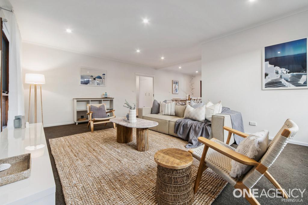 17 PARKMORE RD, ROSEBUD, VIC 3939