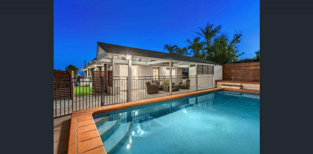 68 Bunowang St, Balmoral, QLD 4171