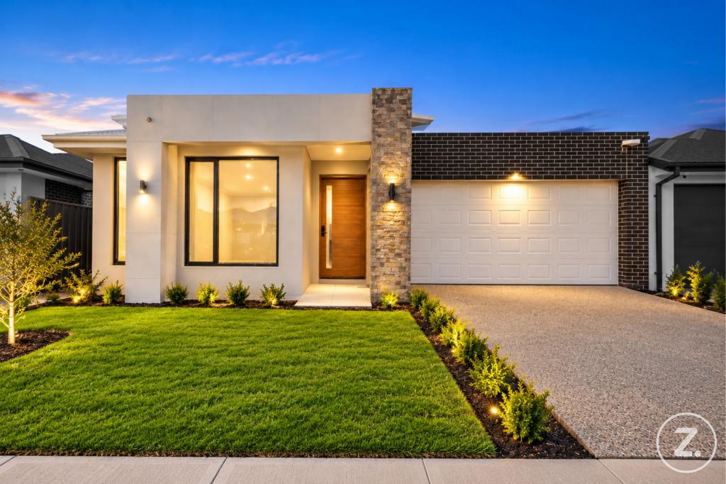13 STARTHISTLE APP, ROCKBANK, VIC 3335