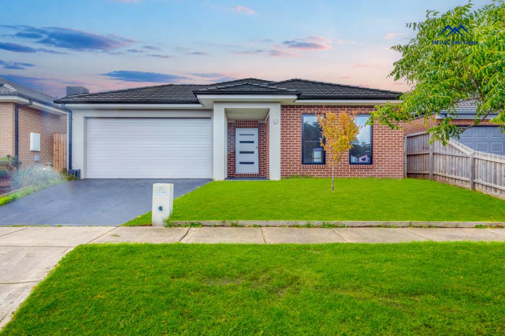 37 Powlett Dr, Clyde, VIC 3978