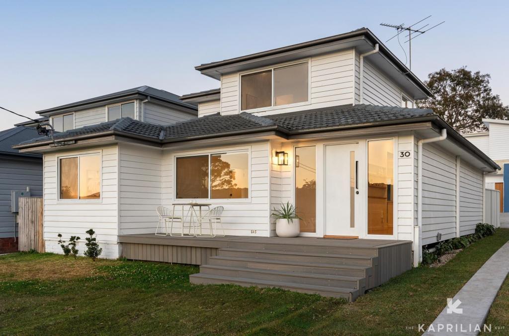 30 WELLINGS ST, WARNERS BAY, NSW 2282
