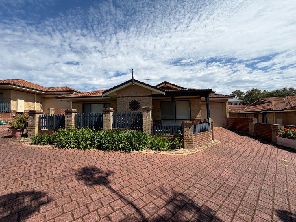 3/10 Heath Rd, Kalamunda, WA 6076